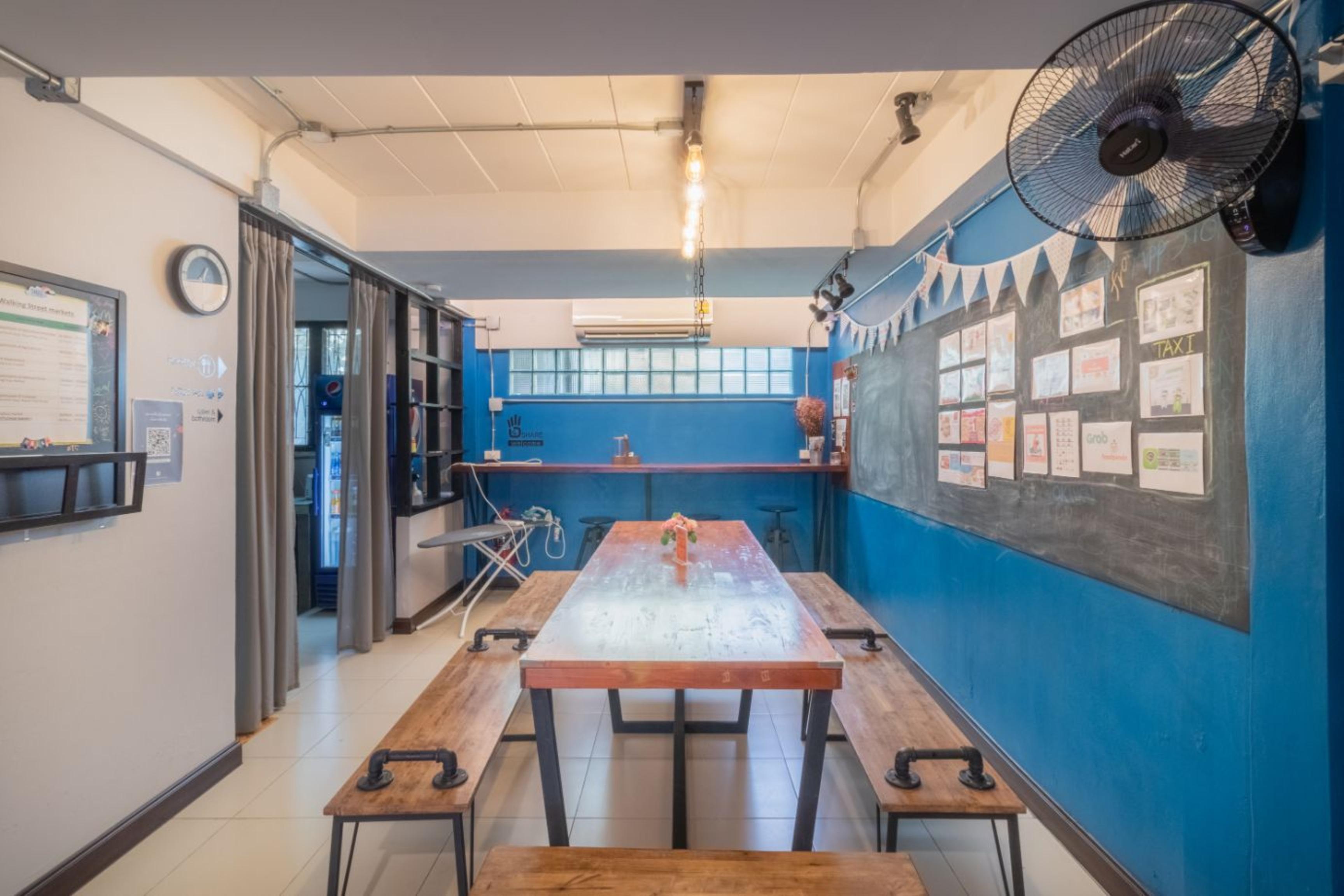 4share (adults Only) * Bangkok